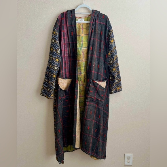 Kantha Bae Rising Sun Coat - Picture 2 of 10